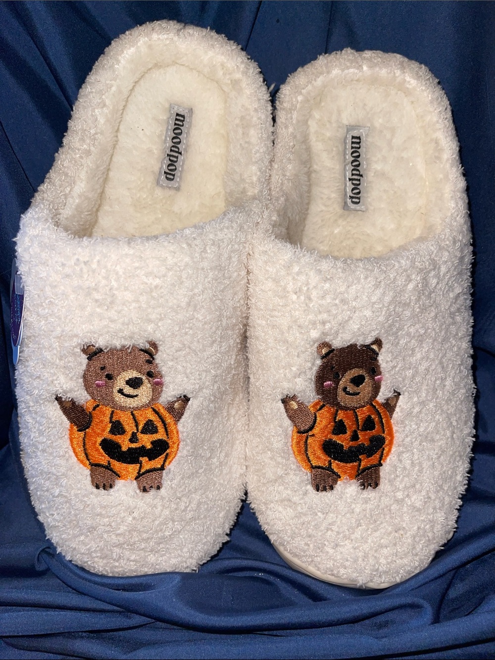 Moodpop - Cream Bear Pumpkin Women's Plush Slippers